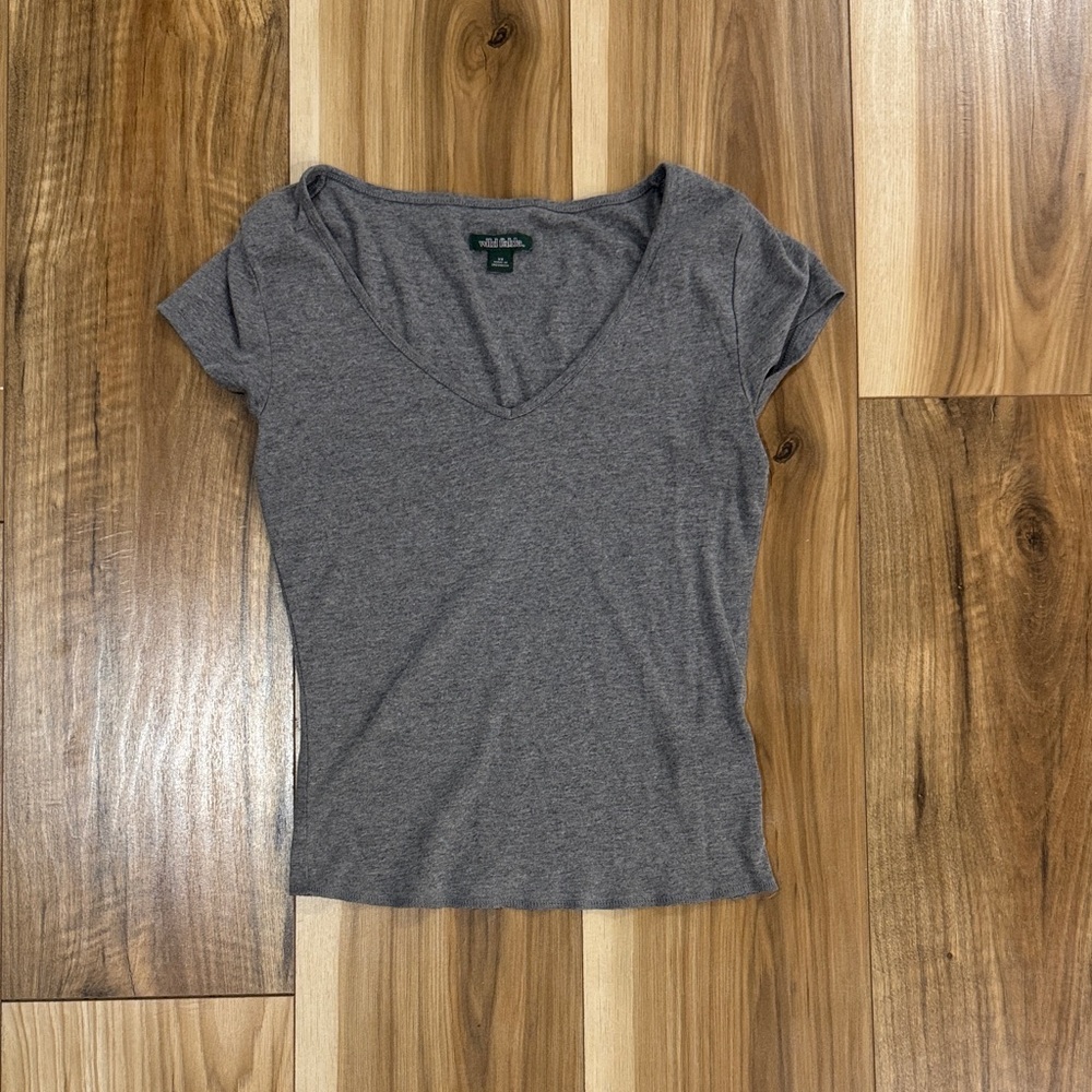 Wild Fable Charcoal V-Neck Short Sleeve Tee